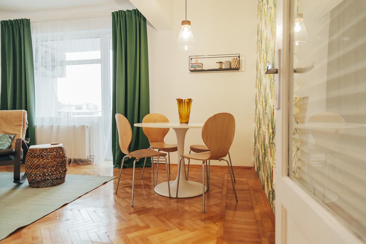 Old Town View Apartment Bukarest Exteriör bild